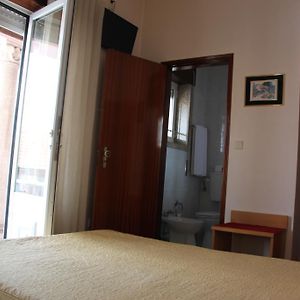 Classic Single Room